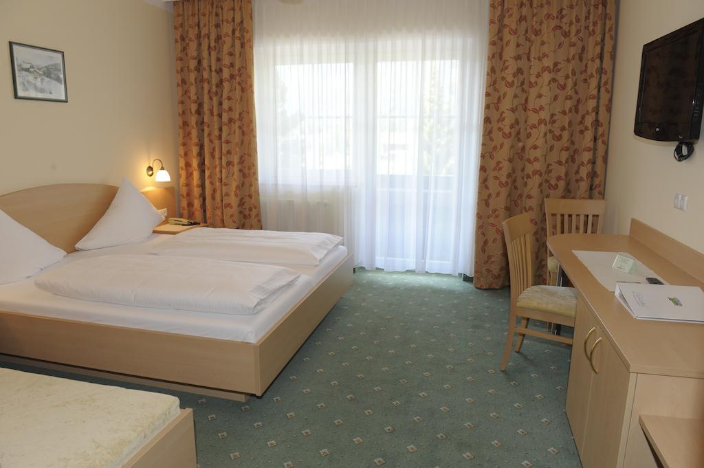 Landhotel Stofflerwirt Sankt Michael im Lungau Chambre photo